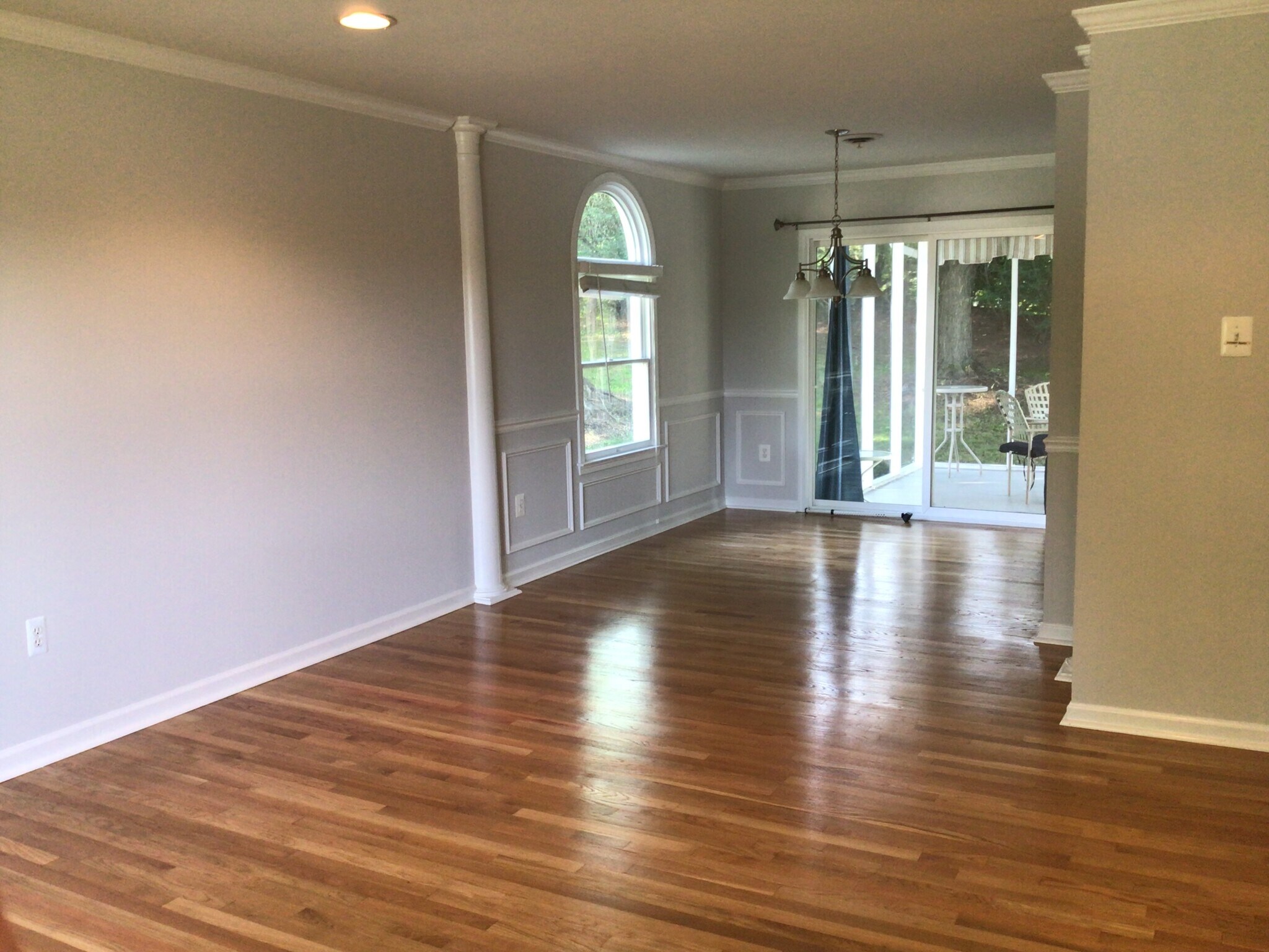 Living room dining room area to sunroom - 7288 Beechtree Ln