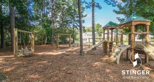 Building Photo - 98 Shadow Moss Dr