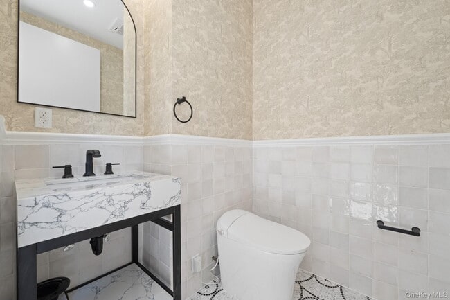 Building Photo - 312 Fenimore St