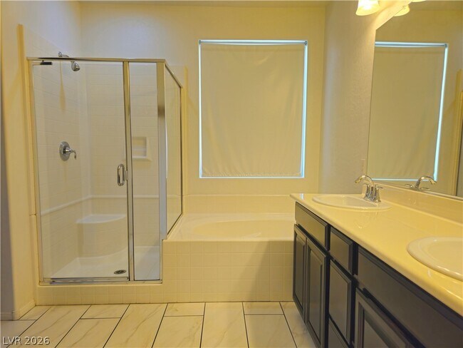 Building Photo - 10070 White Mulberry Dr