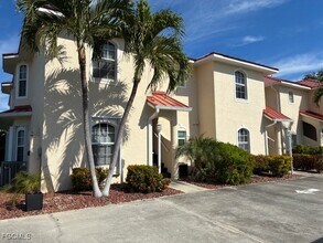 Building Photo - 5410 Chiquita Blvd S