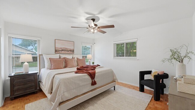 Building Photo - Beautiful Home on Nearly an Acre in Helotes with Pool, Office & No HOA