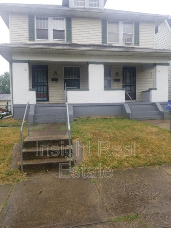Primary Photo - 38 E Maplewood Ave