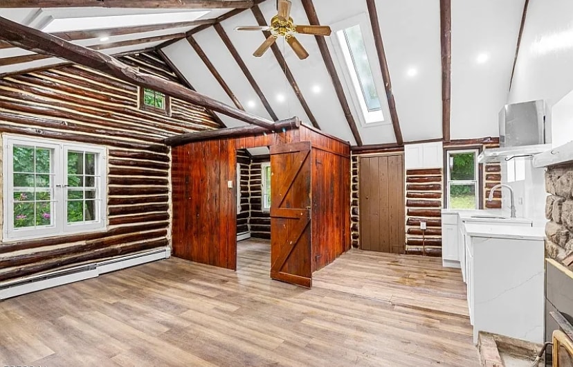 Building Photo - 13 Alturas Rd