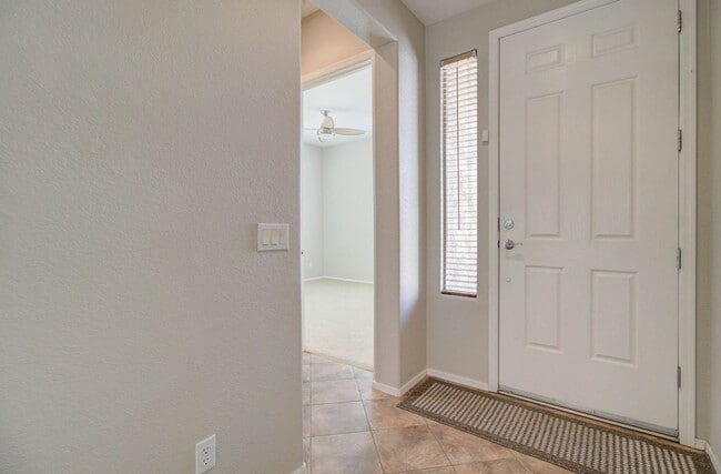 Building Photo - 4120 E Donato Dr