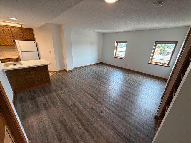 Building Photo - 316 Becker Ave SW