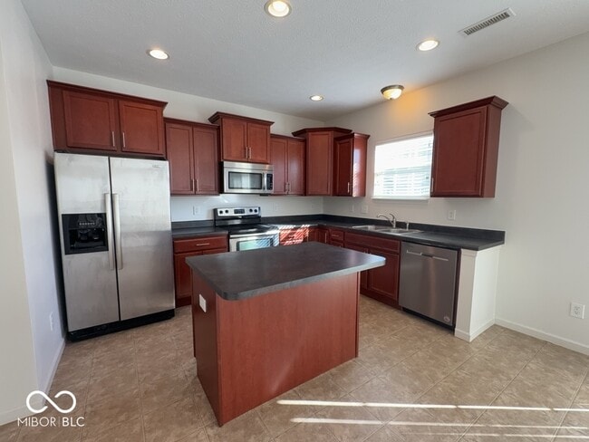 Building Photo - 5860 Crowley Pkwy