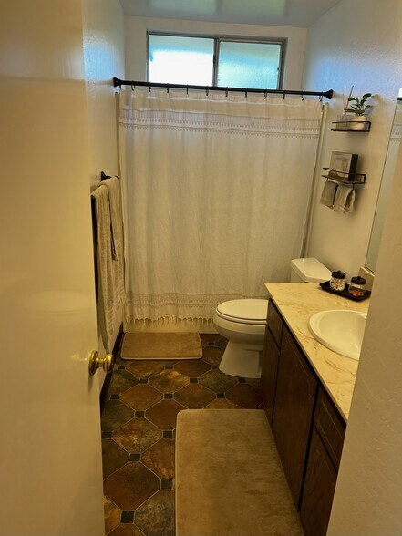 Building Photo - 3156 Christopher Way