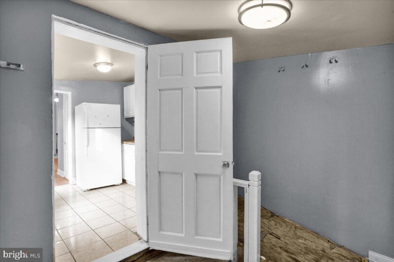 Building Photo - 637 Moss St