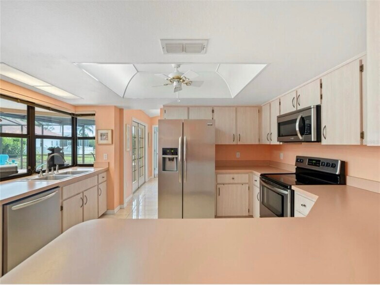Building Photo - 14160 Faldo Ct