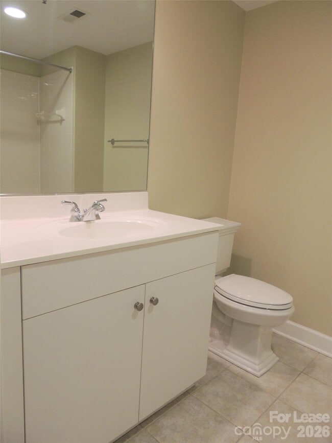 Building Photo - 1320 Fillmore Ave