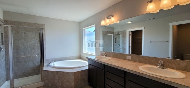 Building Photo - Stunning 3 bd House in Lacey!