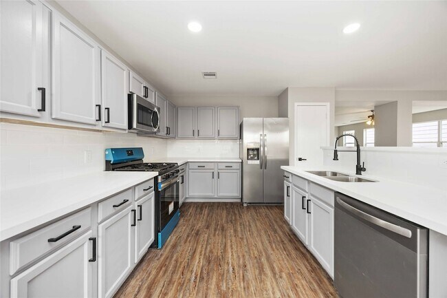 Building Photo - 2623 Skyview Glen Ct