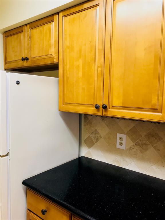 Building Photo - 1900 Bay Area Blvd