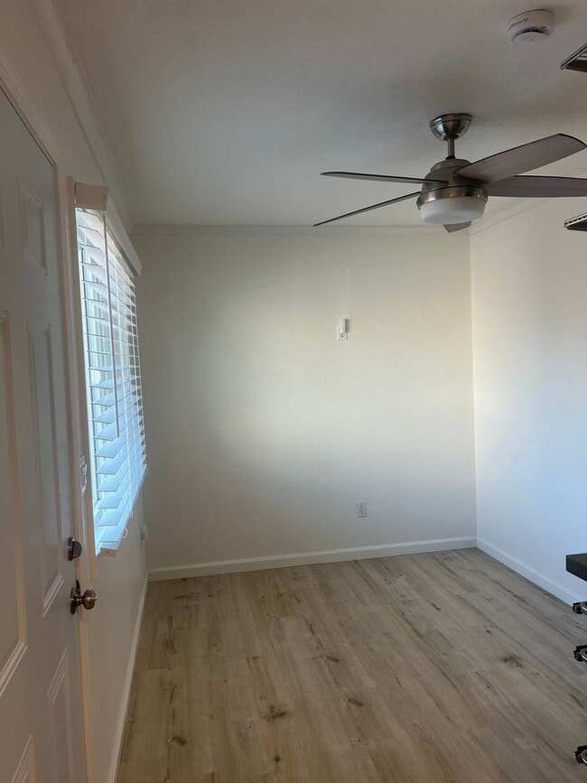 Building Photo - Charming 1 bedroom home