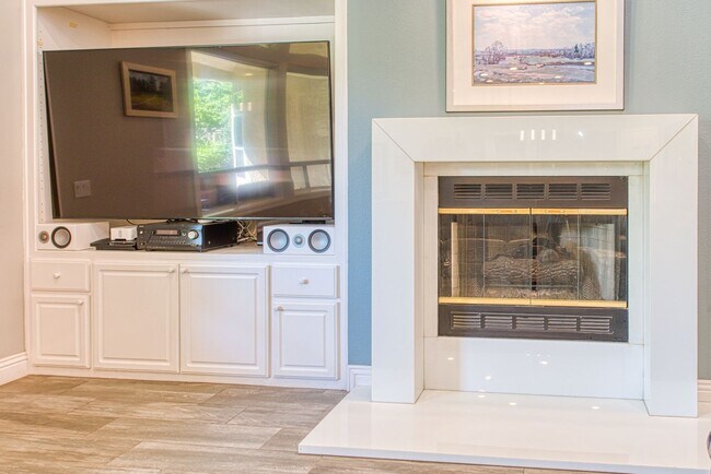 Building Photo - Custom home in beautiful St Andrews Green gated community