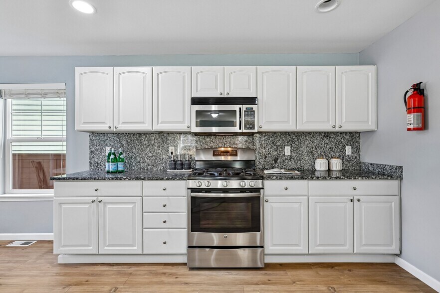 Building Photo - 22754 NE 94th Way