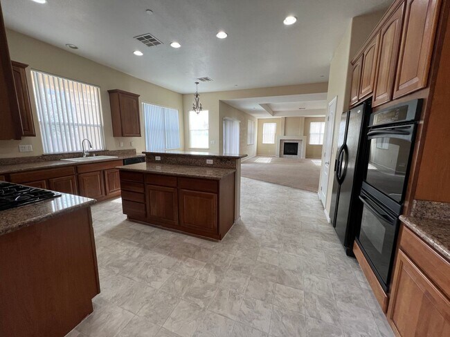 Building Photo - OVER 4000 SQ. FT. EXECUTIVE HOME IN GATED ...
