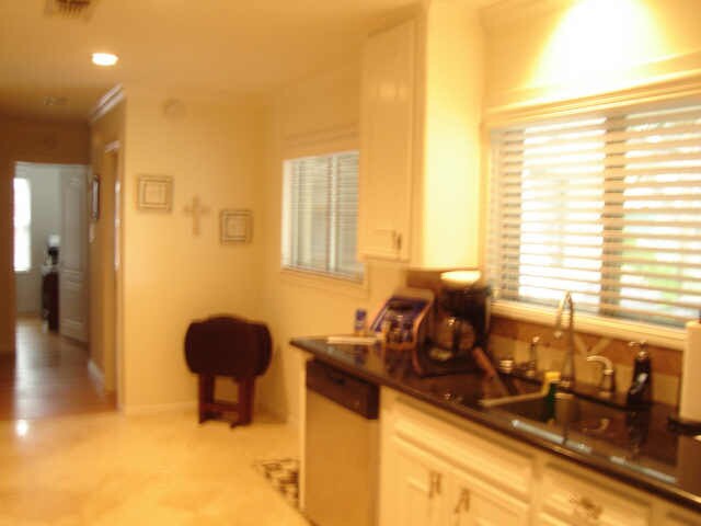 Building Photo - 8610 Bob White Dr