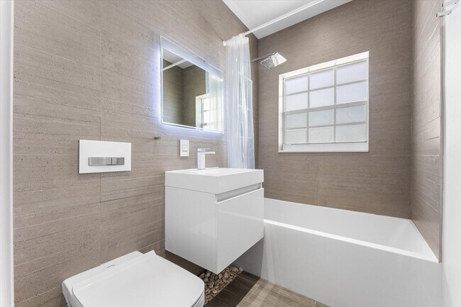 Building Photo - 8934 Emerson Ave