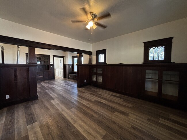 Building Photo - 2800 Ross Ave