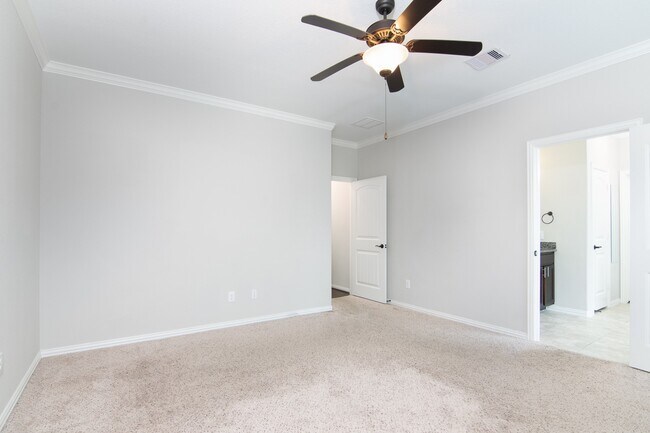 Building Photo - 14607 W Bekapark Ct