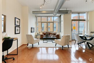 Building Photo - 811 4th St NW