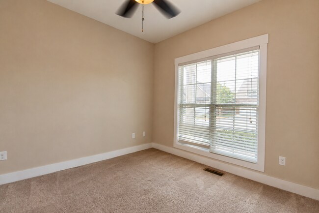 Building Photo - 1137 Cross Pointe Dr