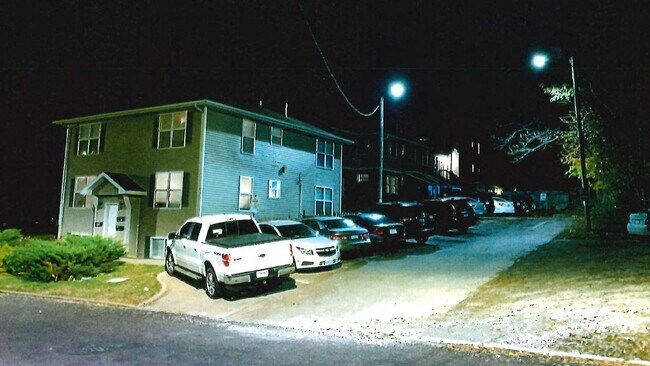 Building Photo - 1519 Wilson Ave