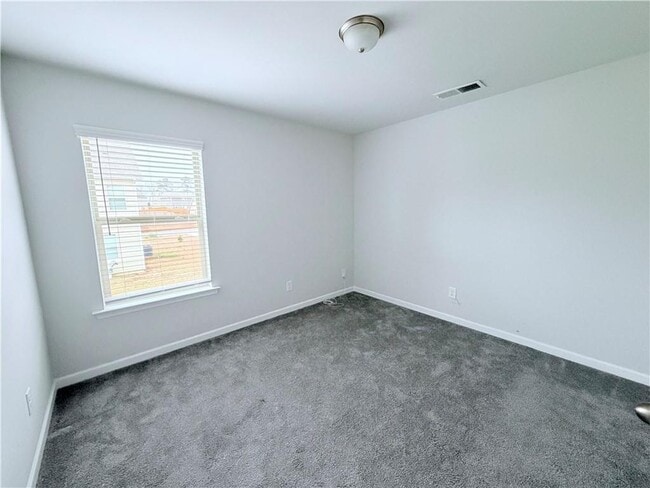 Building Photo - 409 McGinnis Cir