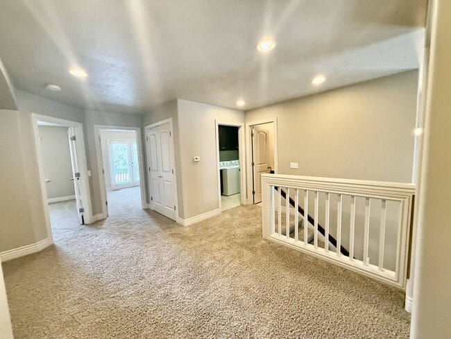 Building Photo - 2034 E 4500 S