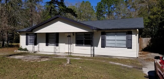 Primary Photo - 650 Fleming Rd