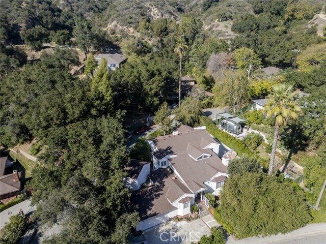 Building Photo - 2255 E Chevy Chase Dr