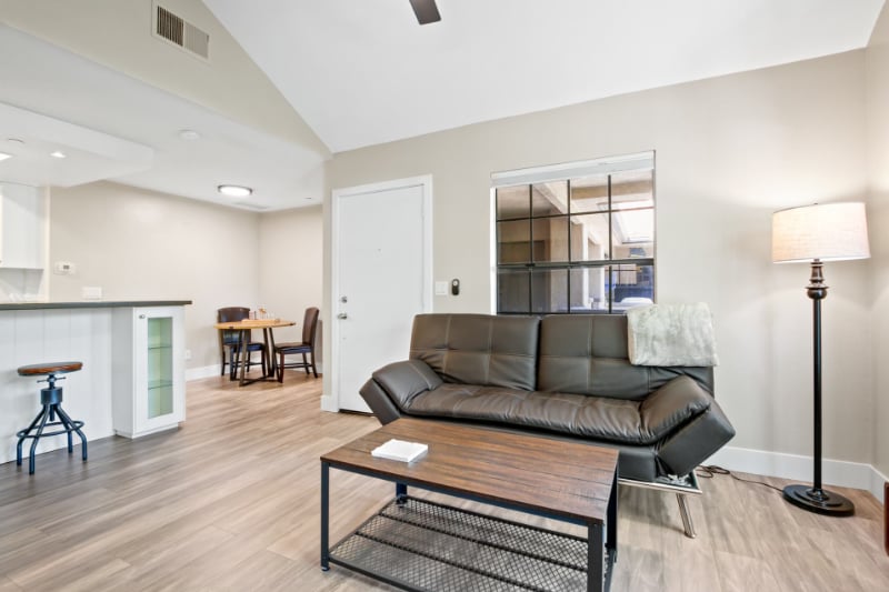 Building Photo - 1070 Calle Del Cerro