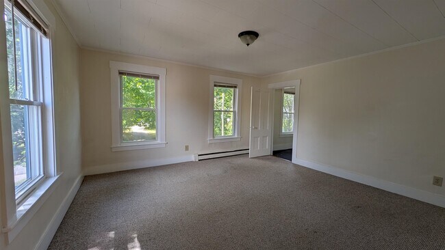 Building Photo - 126 Sullivan St