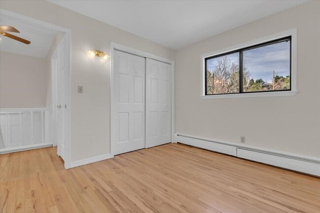 Building Photo - 650 Hartford Dr