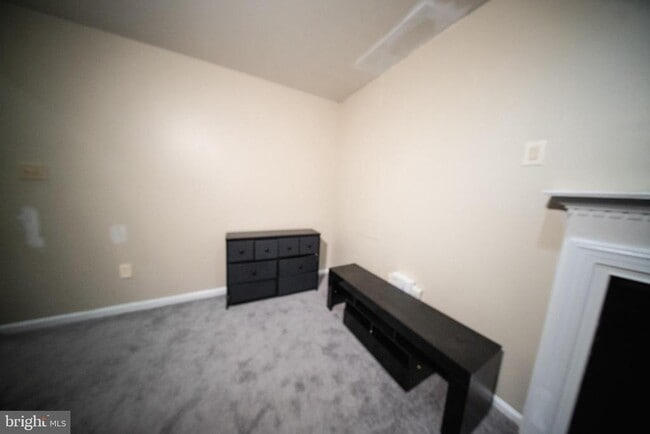 Building Photo - 853 Faraway Ct