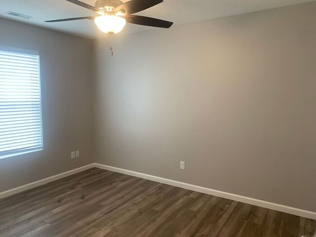 Building Photo - Experience modern living in this beautifully designed 4-bedroom, 2 full-bath home located East of...