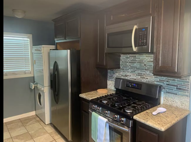 Building Photo - 13438 Stanford Ave