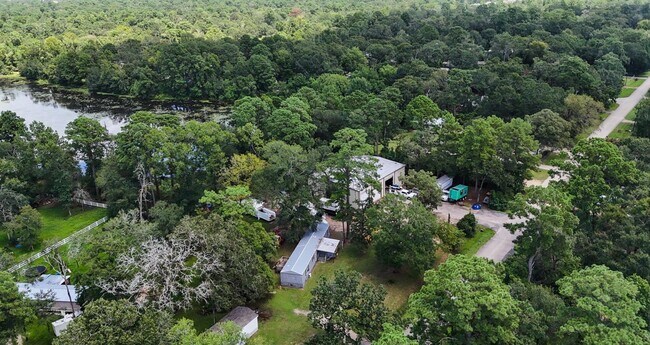 Building Photo - 9228 Sharyn Dr