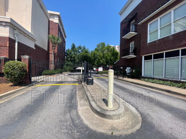 Building Photo - 1316 Pulaski St