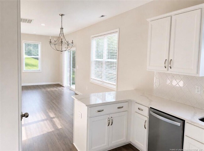 Building Photo - 5620 Tall Timbers Dr