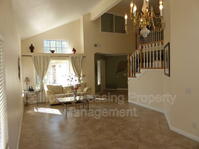 Building Photo - 28603 Heather Ln