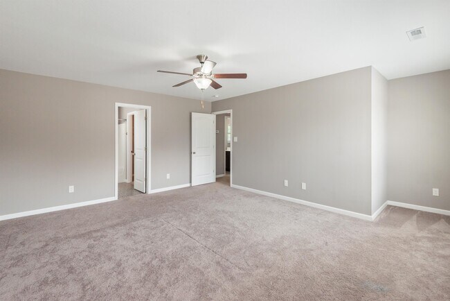 Building Photo - 6964 Holliday Park Ln