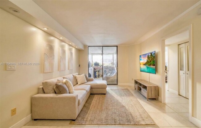 Building Photo - 6937 Bay Dr