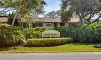 Building Photo - 910 E Causeway Blvd