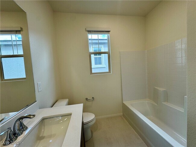 Building Photo - 639 La Vis Acrs Ln