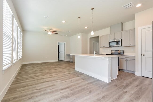 Building Photo - 360 Whiteheart Dr