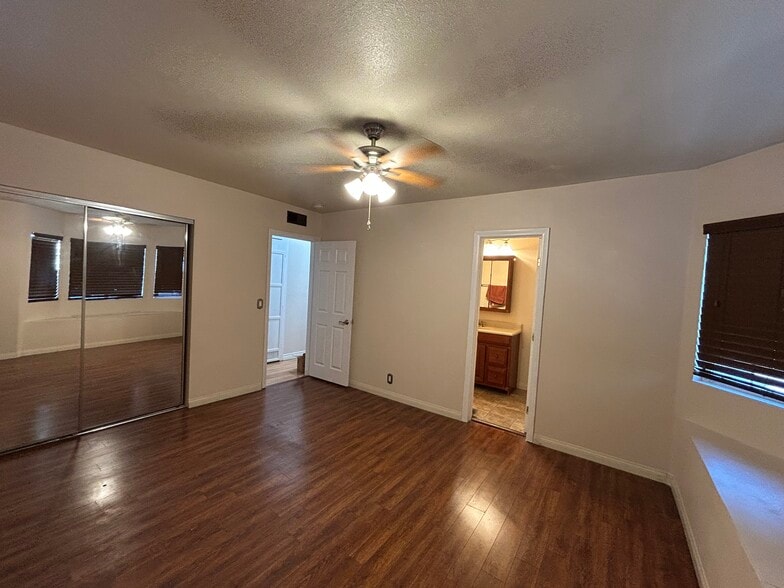 Building Photo - 8591 Crescent Ave