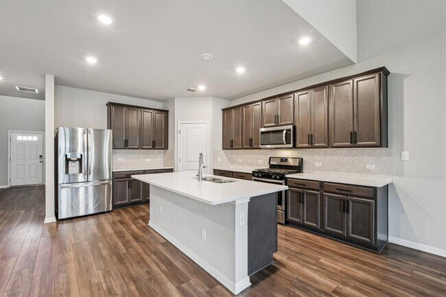 Building Photo - 1007 Guadalupe Bass Rd